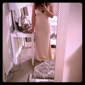 Lulu’s blush maxi dress